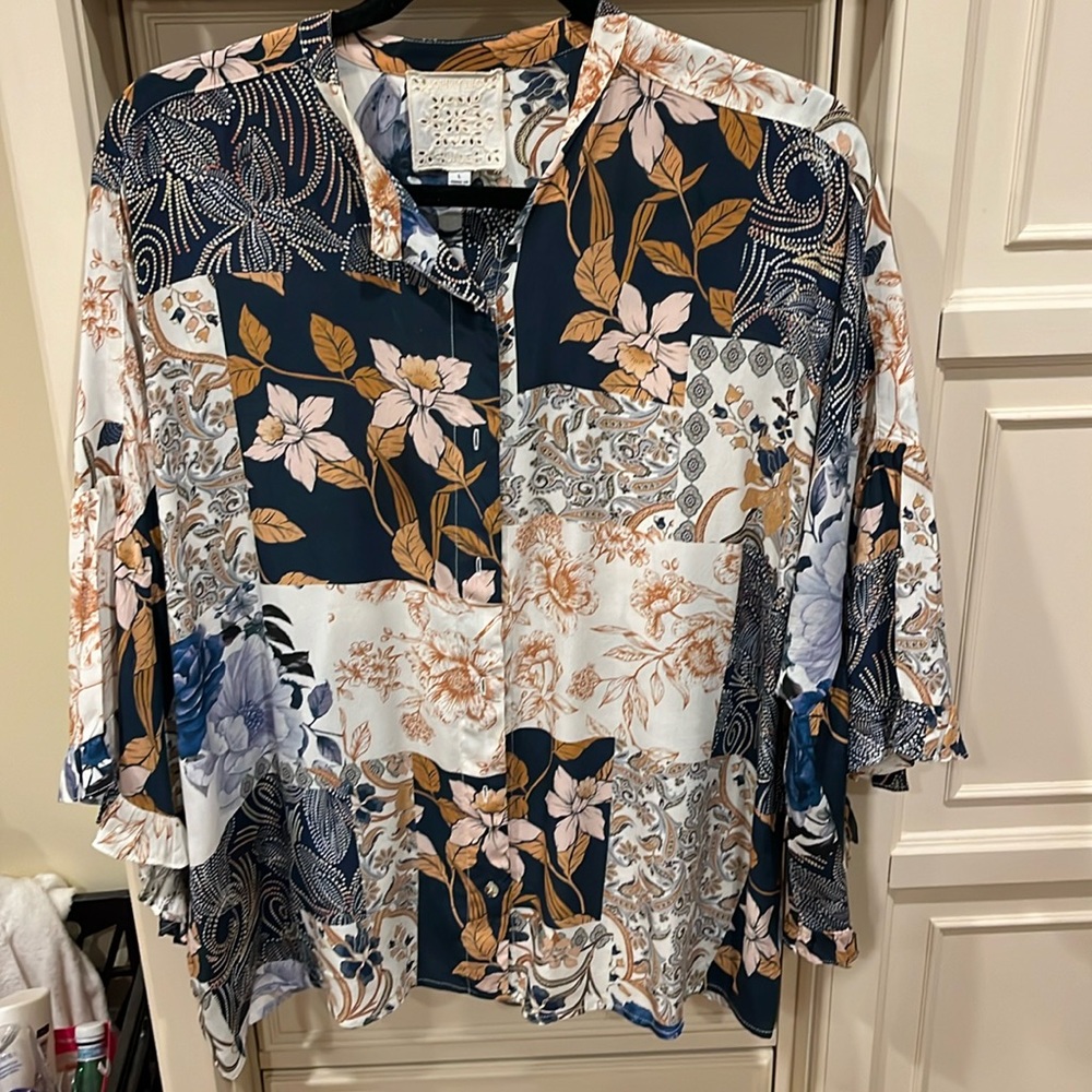 Johnny Was Leo Button down blouse size large